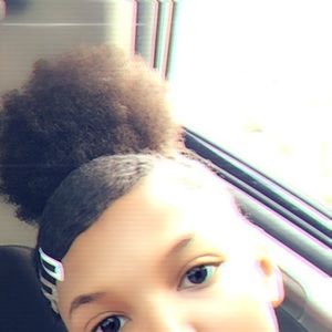 Meet your Posher, Mischa